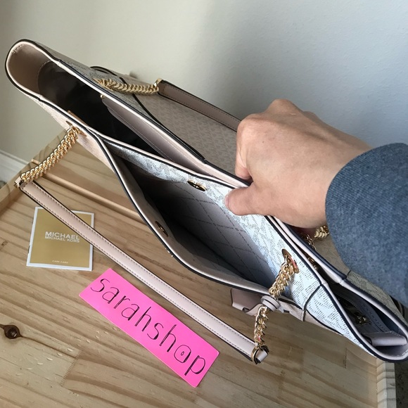 🌼Michael Kors Set - Picture 10 of 16